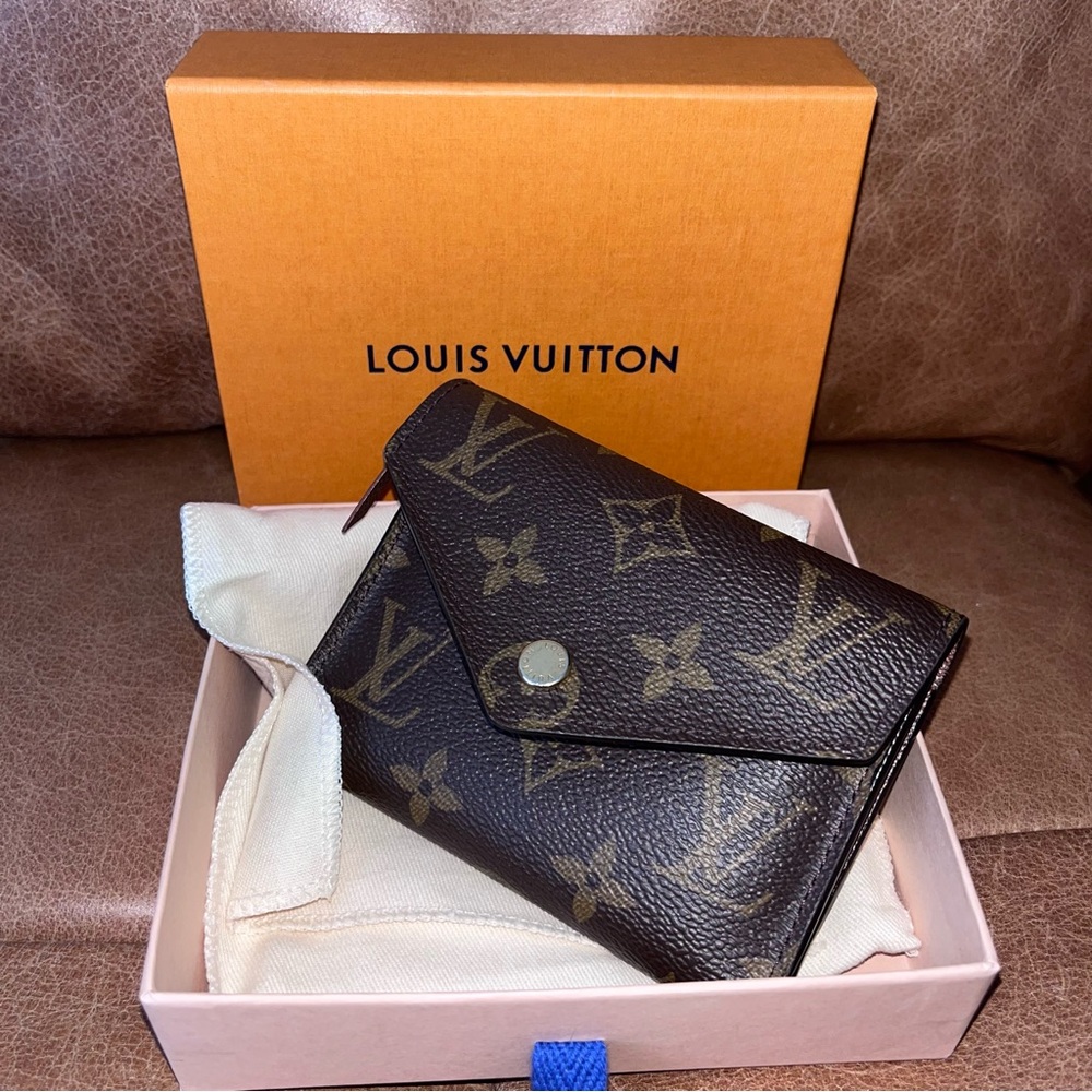 Louis Vuitton Monogram Victorine wallet